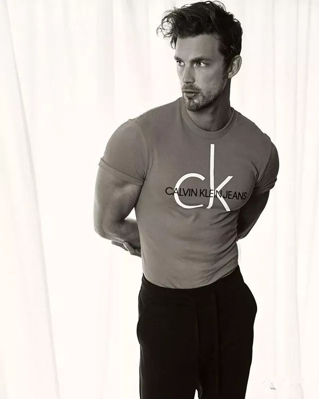 颜高条儿顺的黄金男孩收藏舔屏