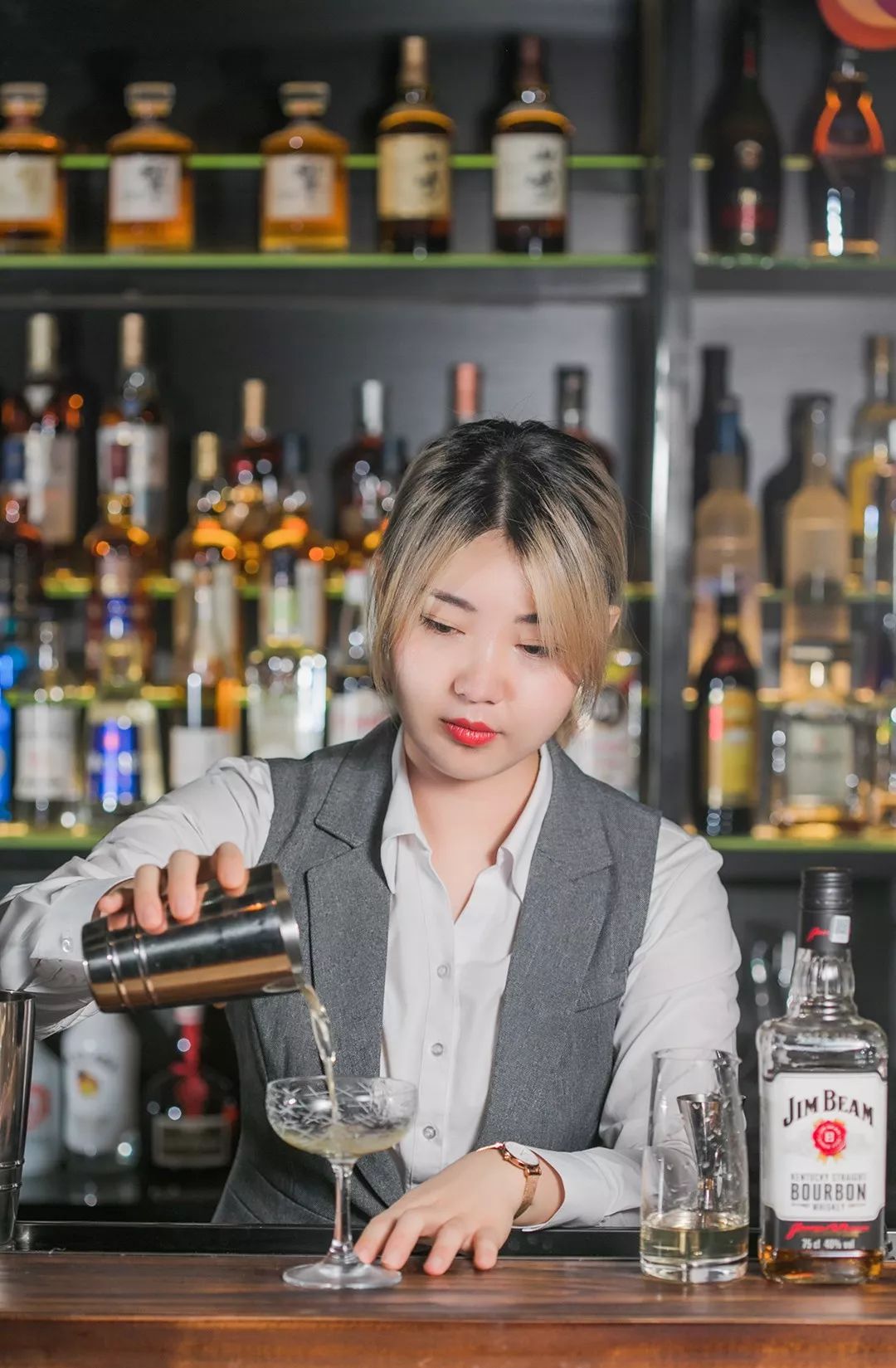 pick杭城最帅调酒师!酒吧免单锦鲤,霸王餐,还有817喝酒狂欢