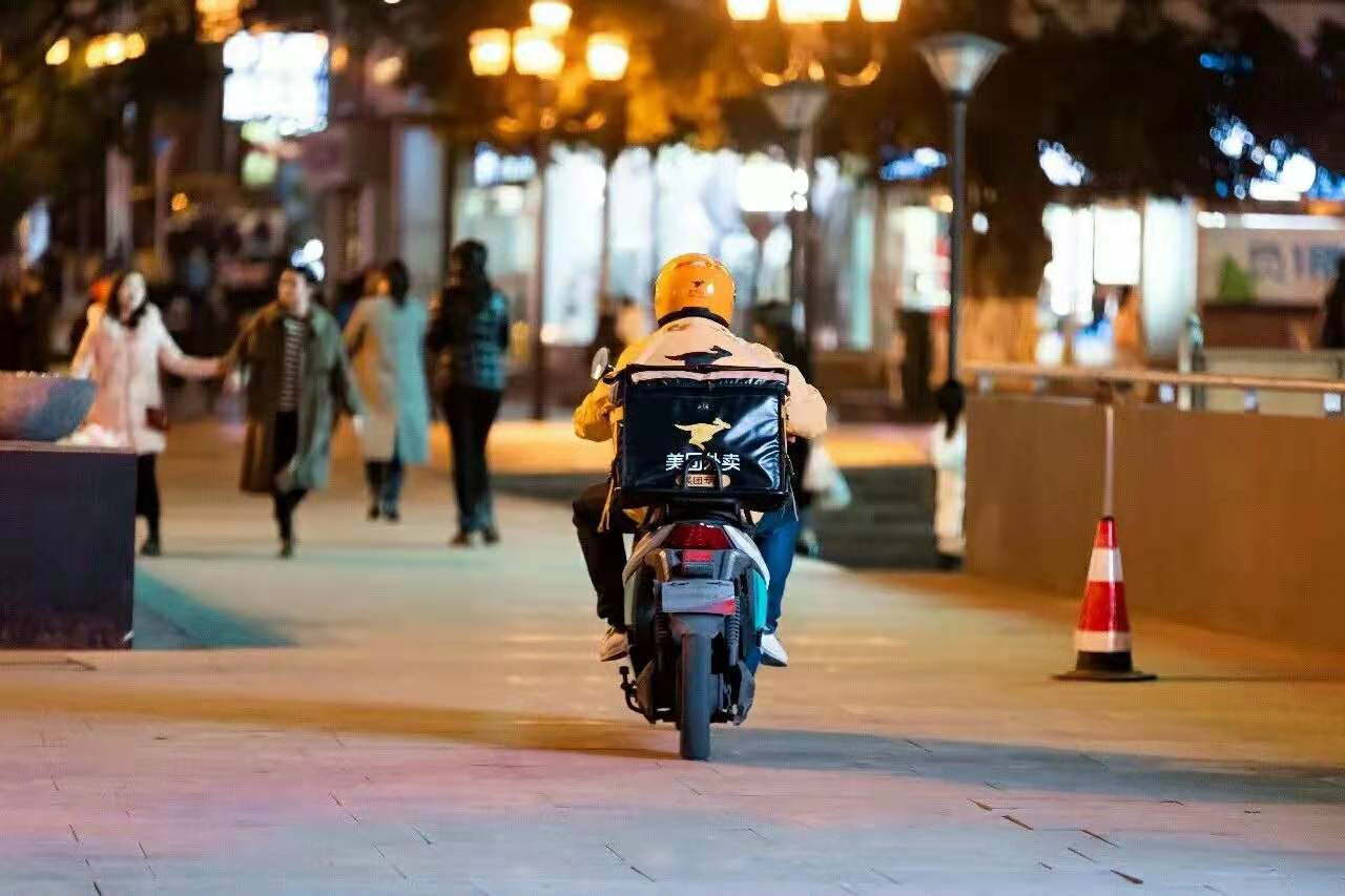 3个小时在路上一天2顿是外卖丨重庆的上班族都是这么活的67