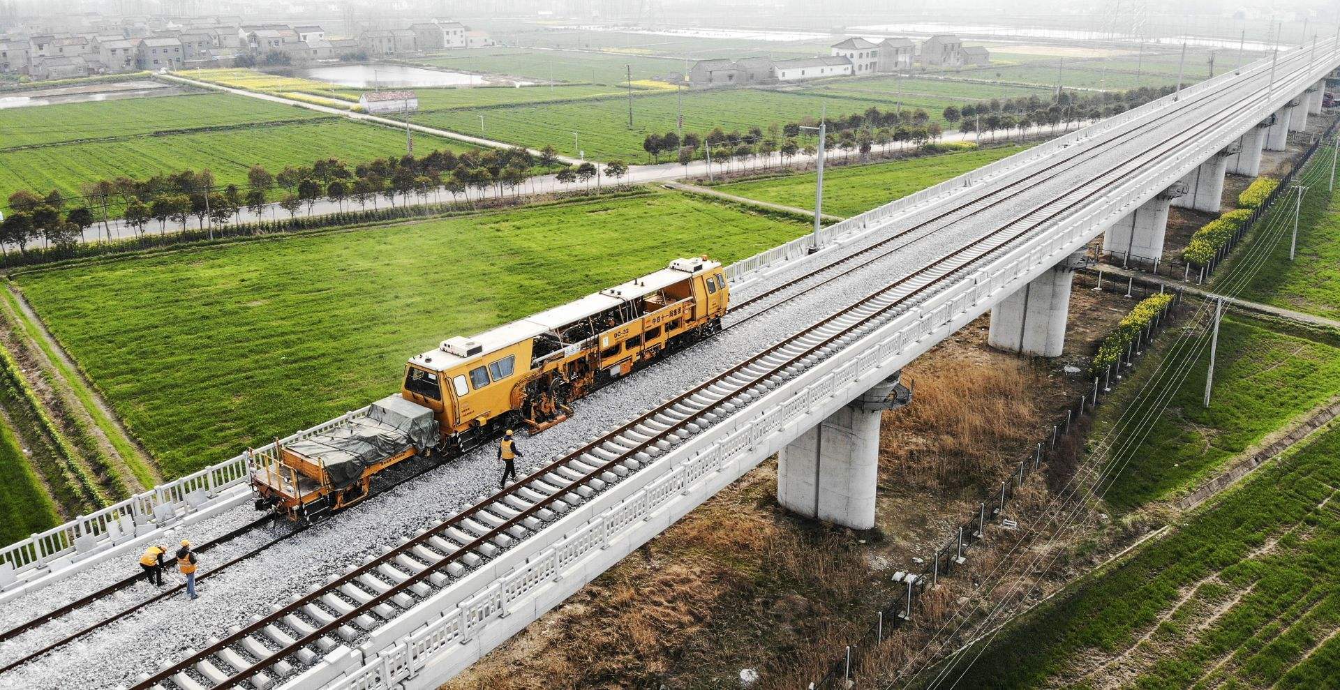 这条城铁名为徐宿淮盐铁路,如果觉得麻烦也可以直接称呼它为盐徐通道.