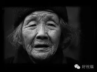 今日中元节,儿子写烧给母亲的祭文,看哭了13亿中国人!