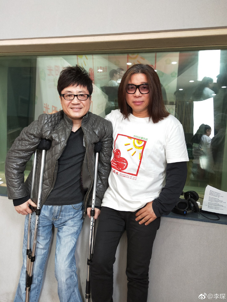 原创90后的记忆李琛唱窗外爆红14岁儿子承其才华得央视器重