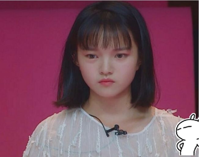 兰西雅与何洛洛热舞引争议全程都在放电女神形象全无