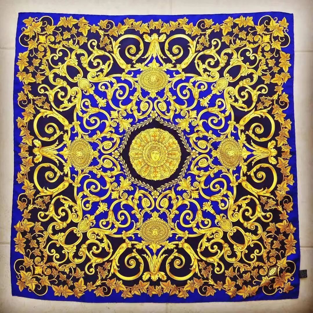 私荐最早被代言人解约的范思哲其实不是母胎土豪风