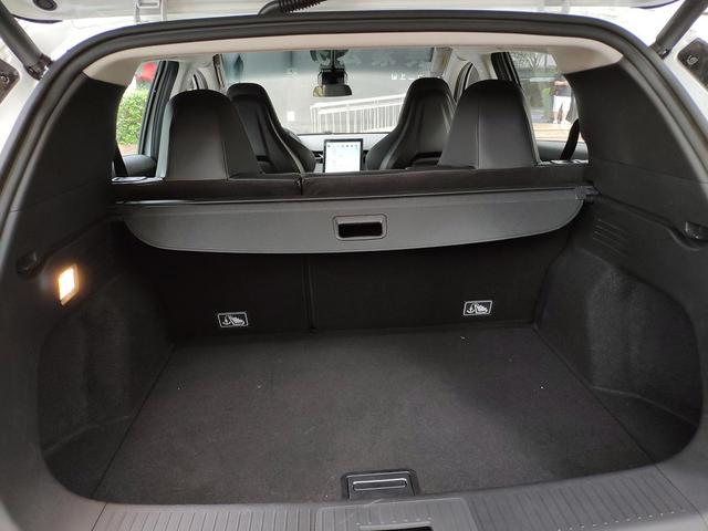 车外带"探头",大屏能玩游戏!试驾小鹏g3