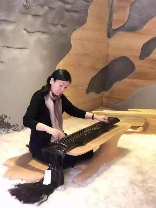 78 《桃夭》琴歌:姚灵雁《桃夭》选自《诗经》,岭南派琴家谢东笑