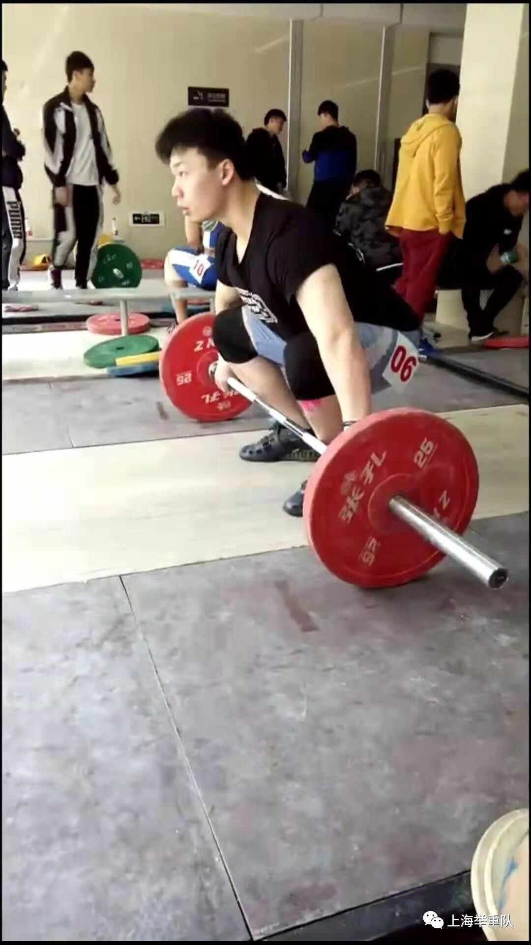 祝贺上海举重队郑琦杰获得二青会甲组男子102kg级第四名