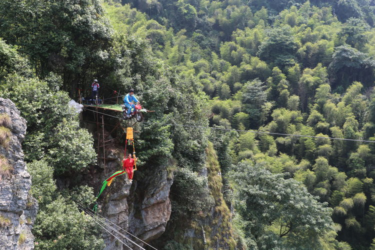 龙山飞水涯景区图片