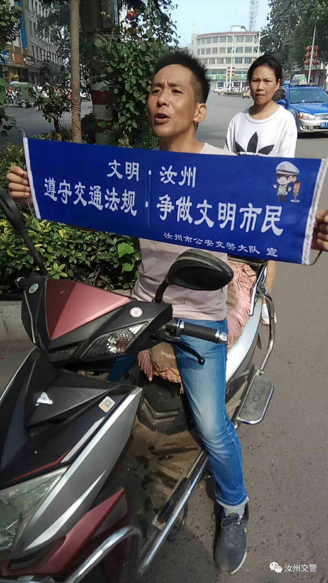 曝光|非机动车请别再任性!司机为了避让你们"耗尽心力"