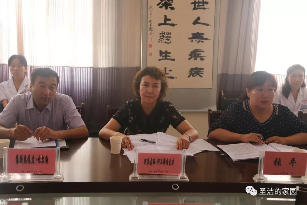 会后,在乌什县政府副县长吴湘芸陪同的下,程庆林书记一行就县医院工程