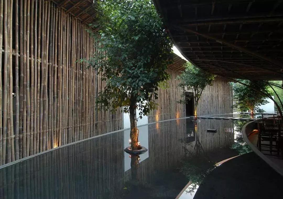 他用竹子盖房子,一不小心获得了30多项国际大奖!_武仲义