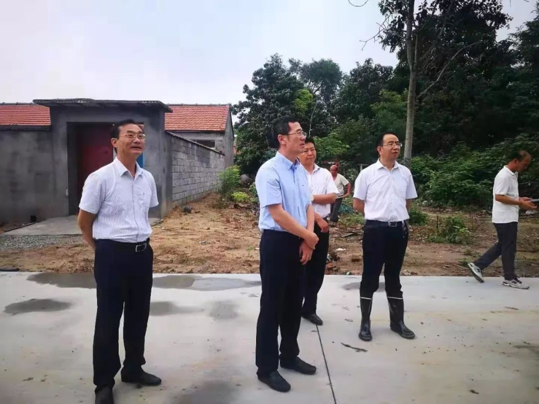 局党组成员,四级调研员刘东民到寒亭区了解查看灾情,实地了解情况.
