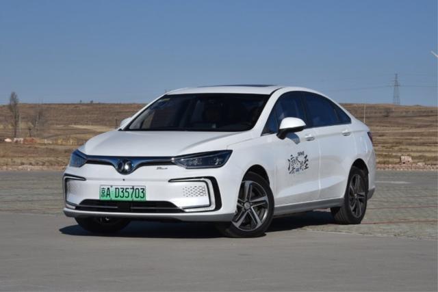 补贴退坡后首月7月新能源销量遭遇首跌北汽eu系列迎来三连冠