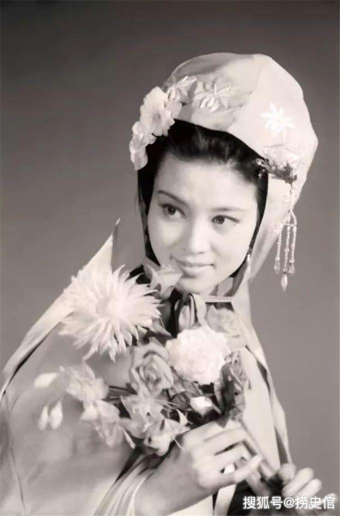 定妆照)巍子饰演蒋筑英(《蒋筑英》定妆照)王志文饰演同治皇帝