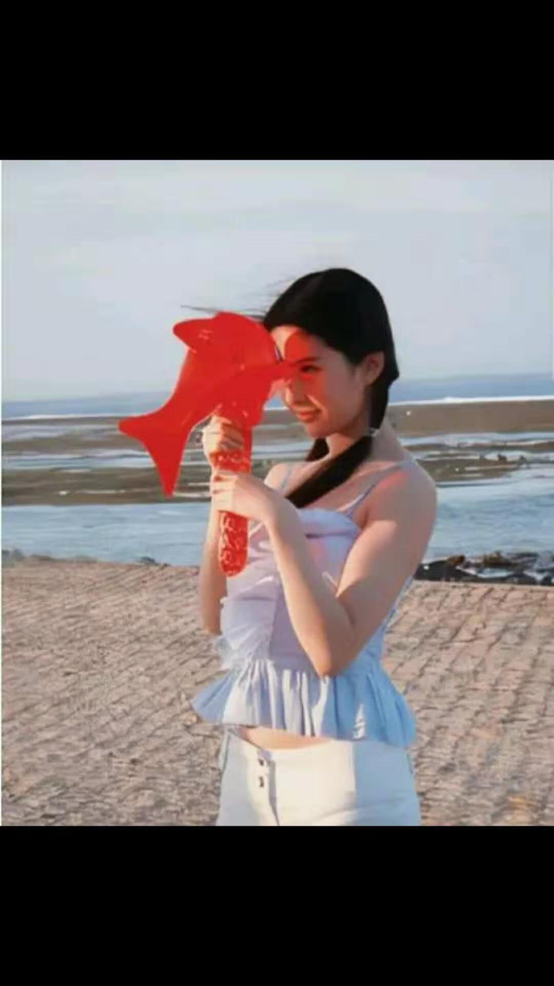 刘亦菲17岁广告照曝光,无美颜无特效,美到心里去了