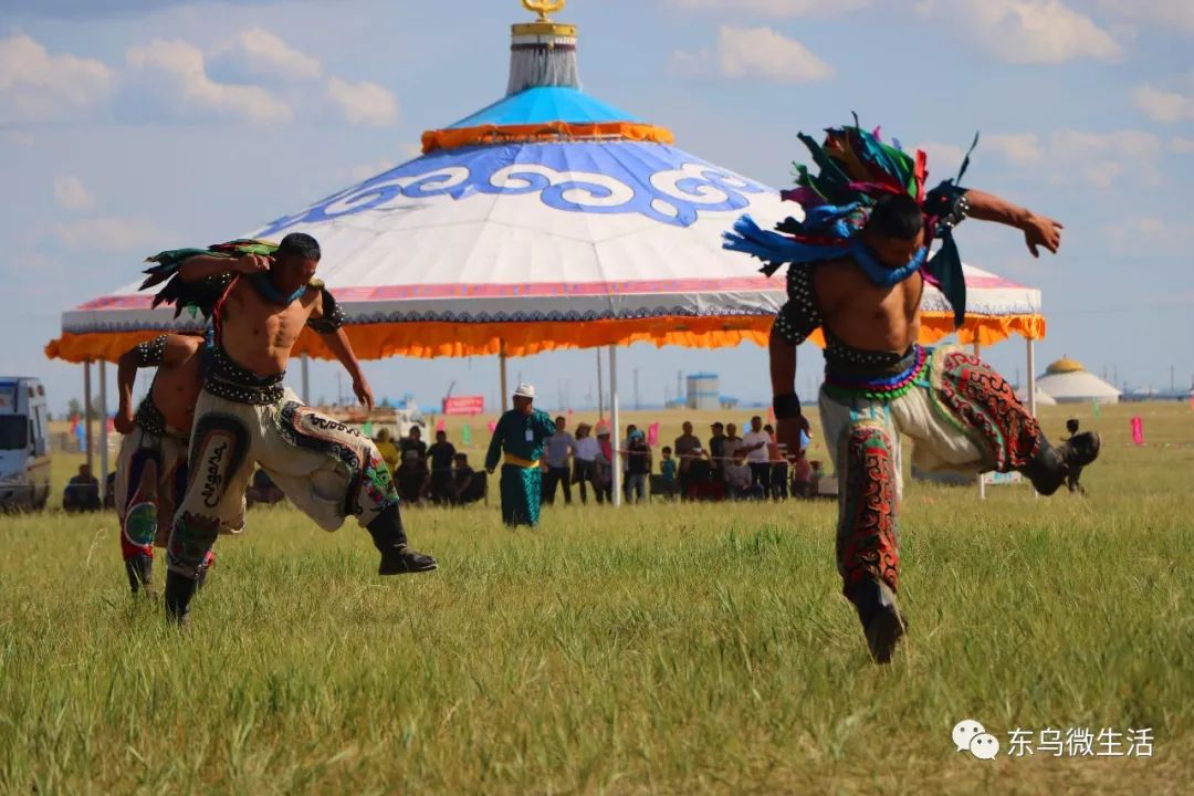 巴雅尔巴特尔登顶2019东乌珠穆沁旗搏克超级联赛总决赛冠军宝座!