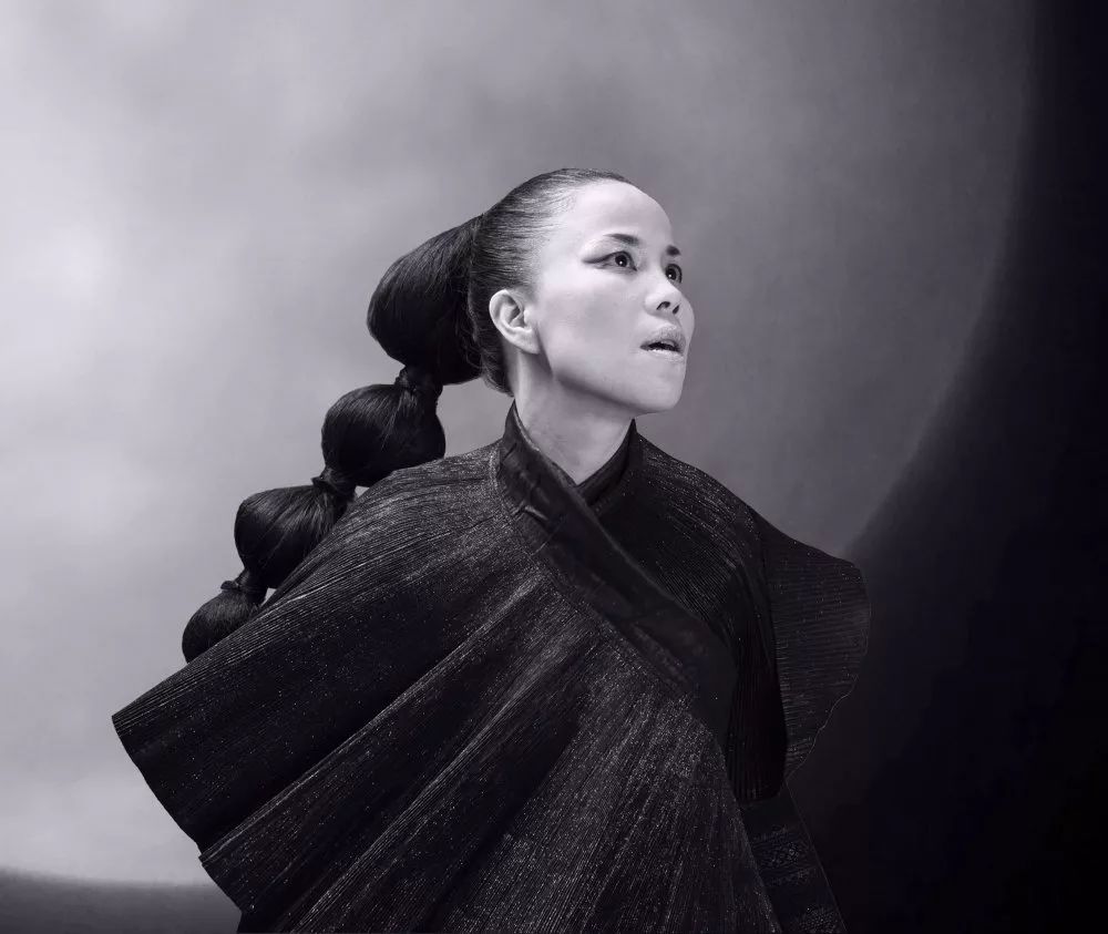 朱哲琴越简单越神秘