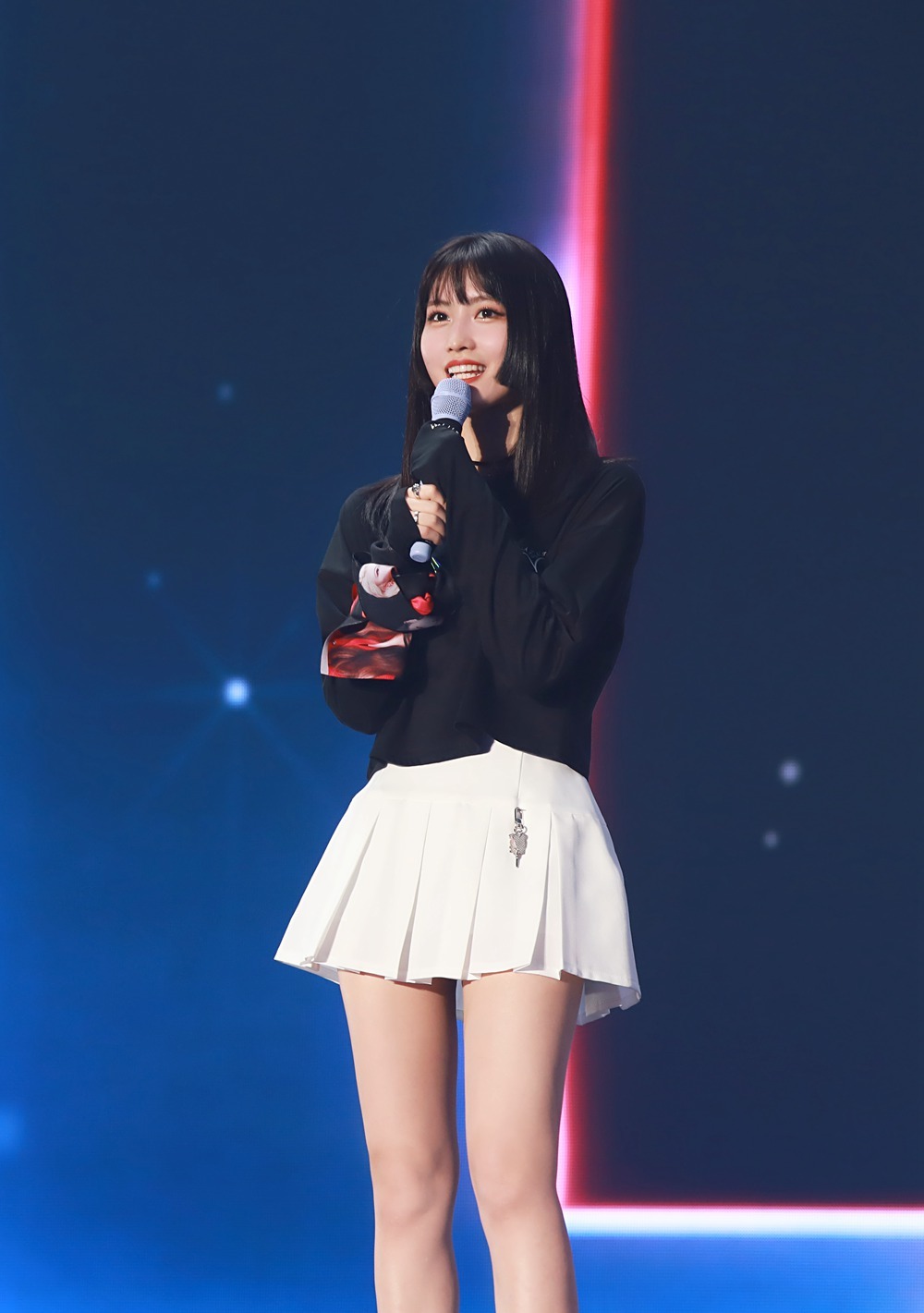 twice世巡首尔站现场照公开朴志效俞定延等献精彩演出笑料不断组图