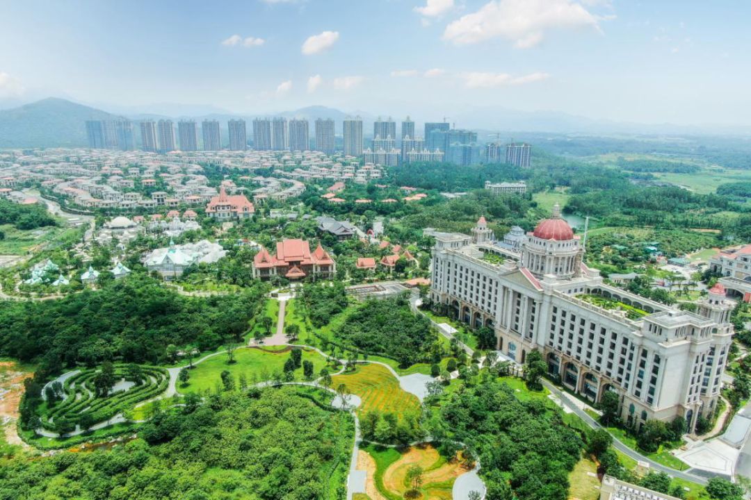 恒大泉都送福利啦一票畅玩花海泉水乐园五国温泉小镇住豪华别墅