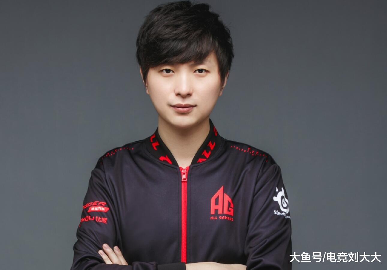 火线分部的一名知名职业选手,去年1月份正式退役,7月份加入了绝地求生