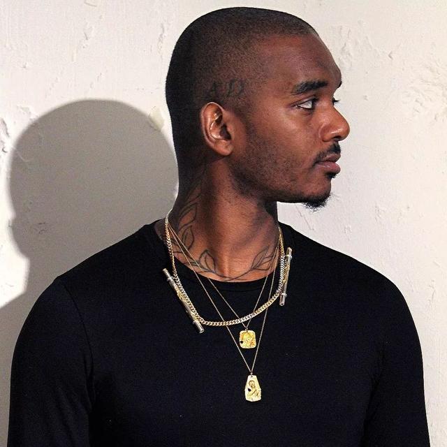 samuel ross 亲自演绎珠宝系列与此同时,想和 acw* 展开合作的名单