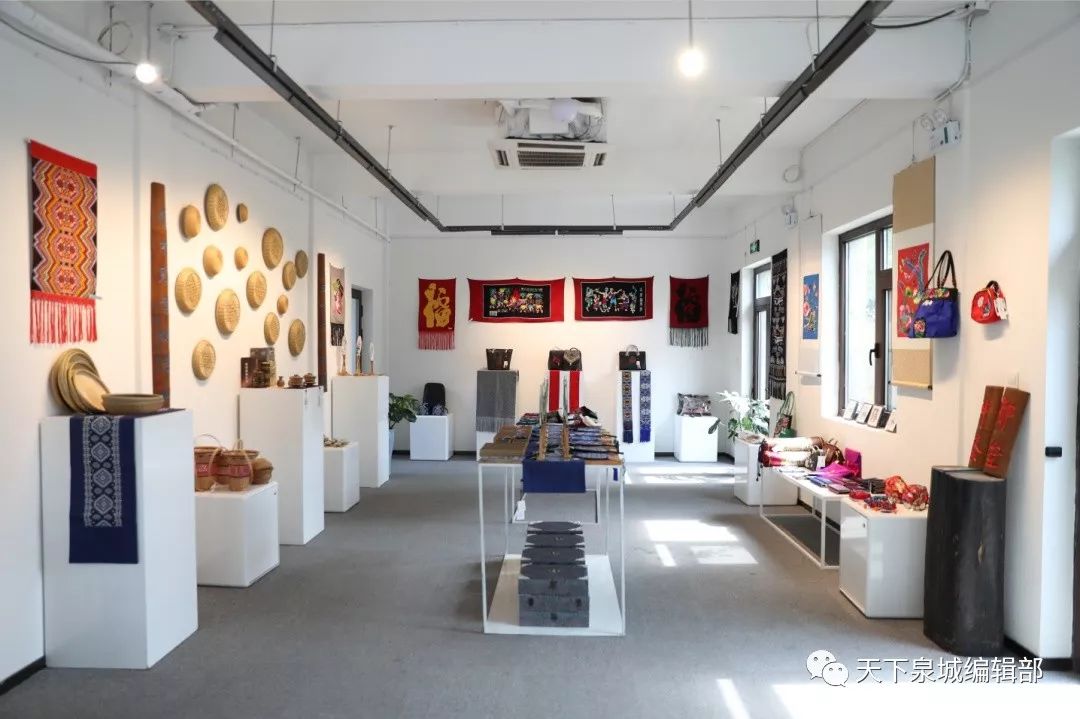 探寻百花洲畔非遗工坊打卡浓情消夏夜市