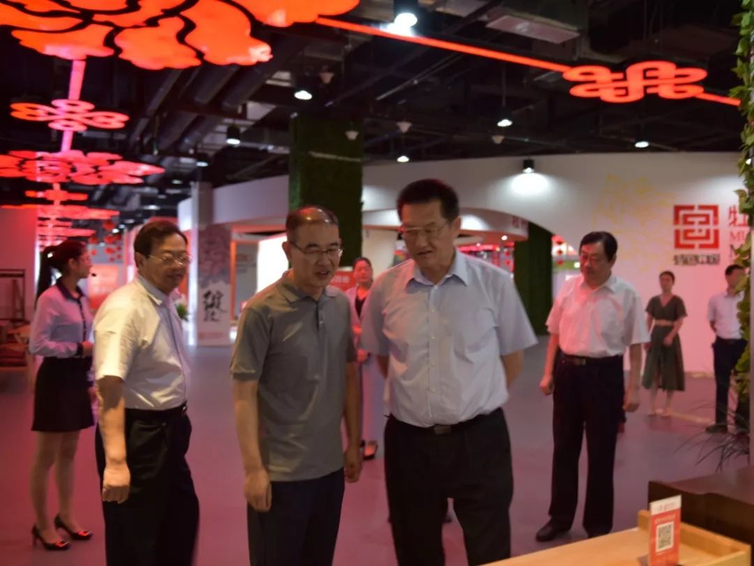 产业园,了解企业发展情况,菏泽市委常委,秘书长任仲义陪同参加活动