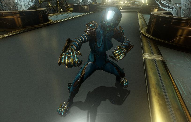 一副由奥罗金金属打造的格斗武器,让使用者在肉搏战中都能优雅的击败