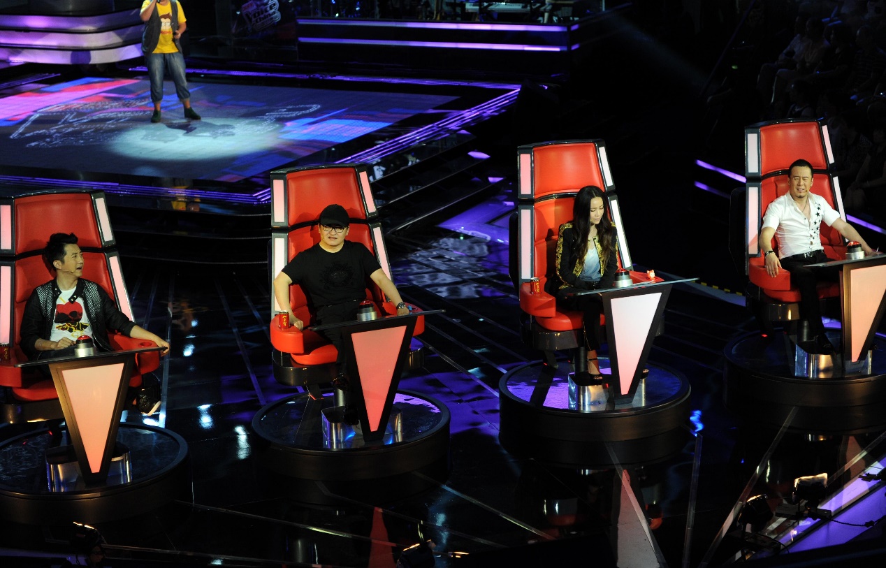 对于参赛选手来说,尤其是一些草根音乐人,选秀是在短短几分钟内表现