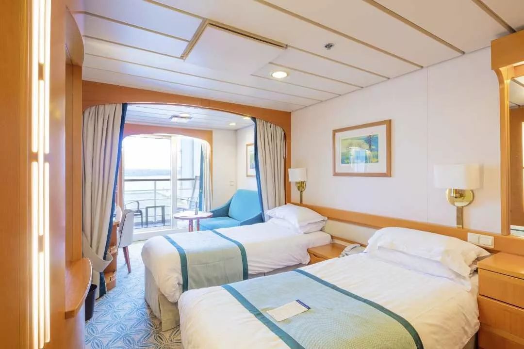 鼓浪屿号游轮美丽珊瑚礁梦幻宫古蓝在海上度假村欢度国庆的方式原来有