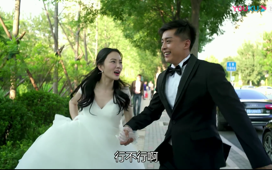 李小璐低调复出,发视频宣传新剧,男主是贾乃亮工作室旗下艺人_姚遥