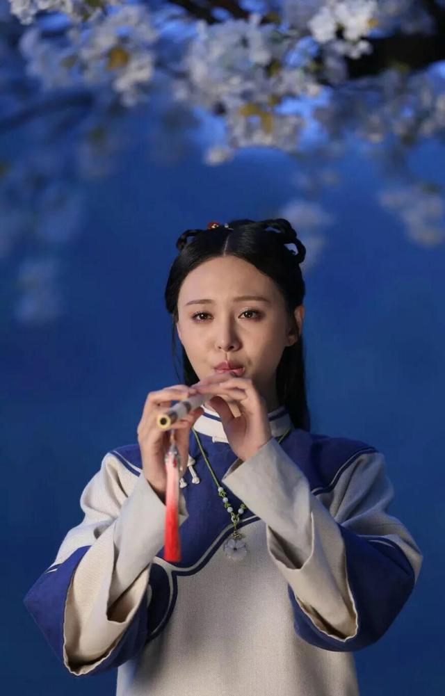 这14位女明星在古装剧中吹笛子最美的造型是她