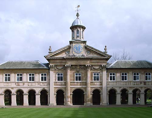 英国皇家艺术学院服装设计留学课程及入学要求