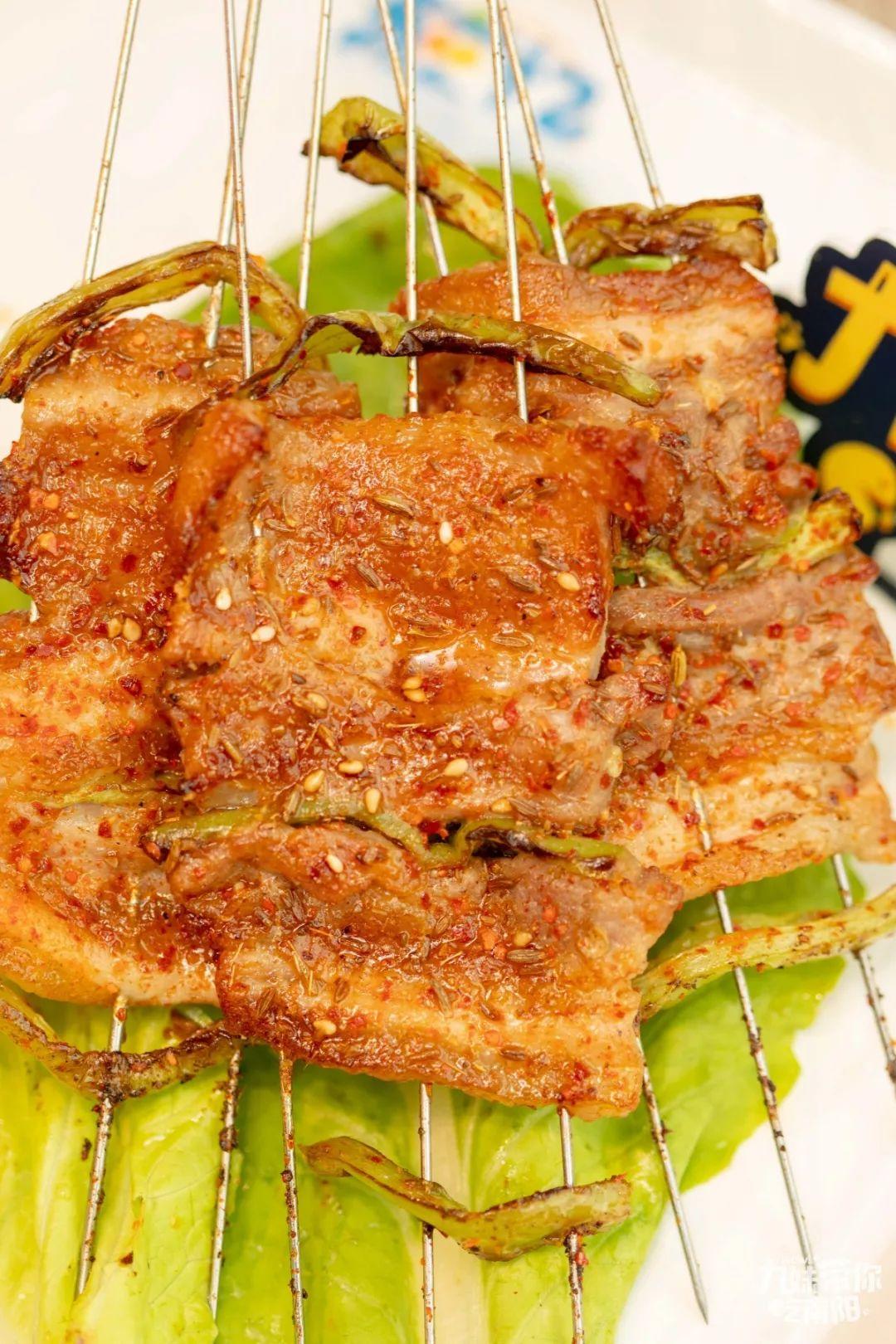 选这四款牛肉系列烤串准没错了,烤牛筋