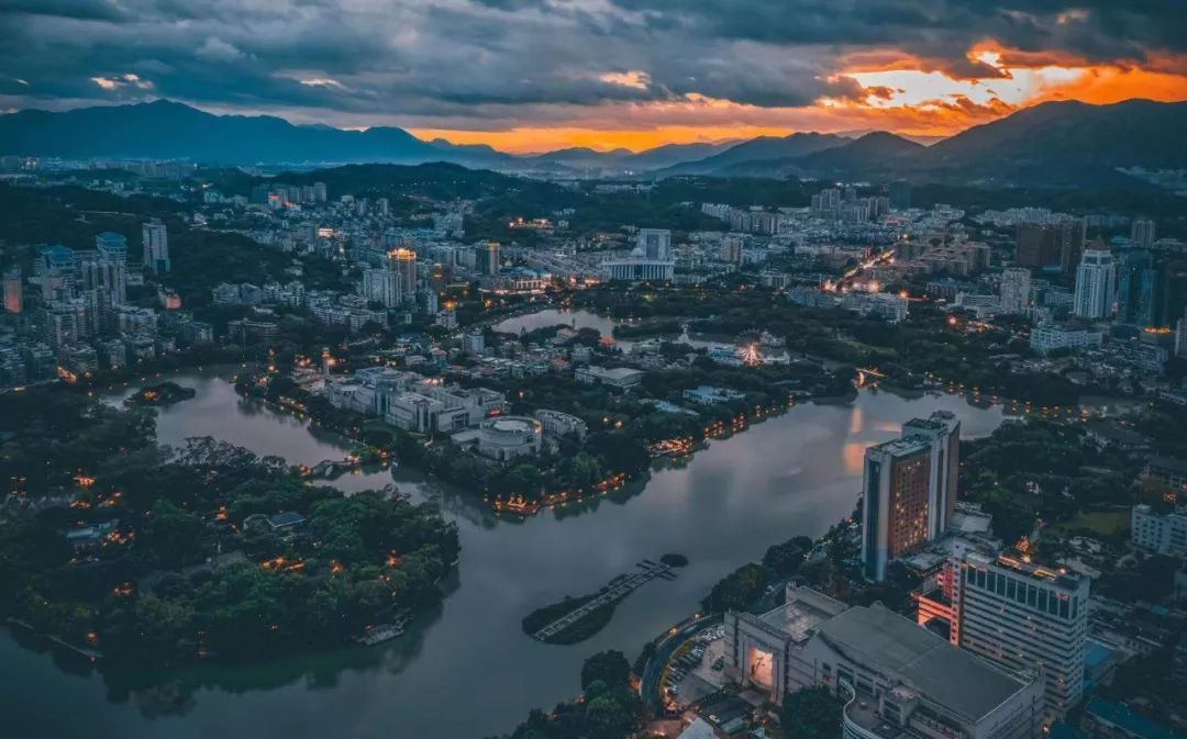 这份福州城市大片请翻阅