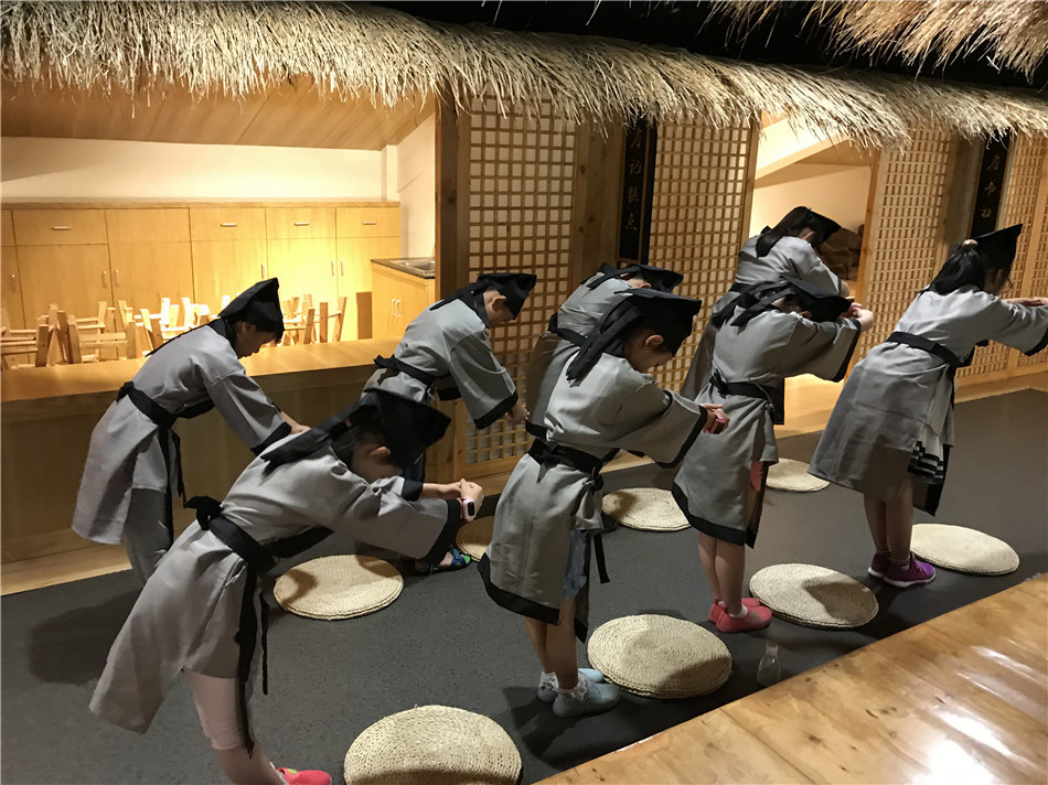 暑假结束倒计时快来杭州孝道文化馆孩子的第二课堂