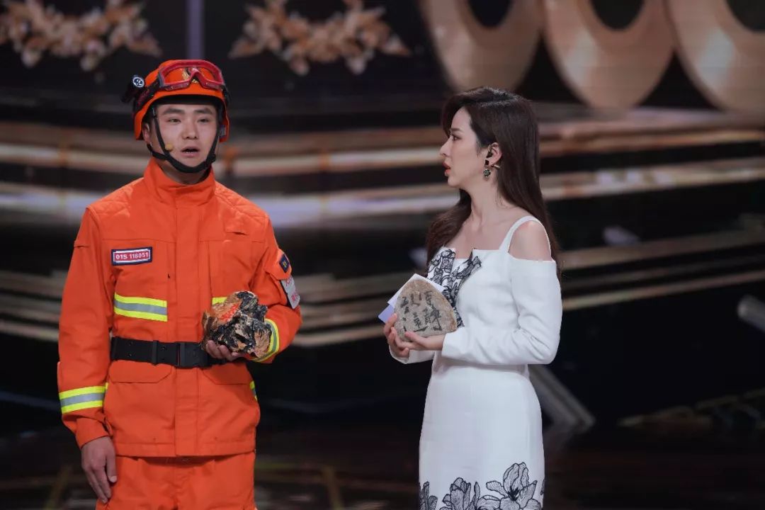 与李琼熊天平何沐阳徐千雅宗庸卓玛一起唱响人生之歌