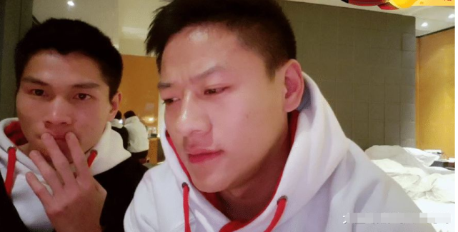 斗鱼339粉丝集体删除粉丝牌又一户外主播要凉粉丝看透了