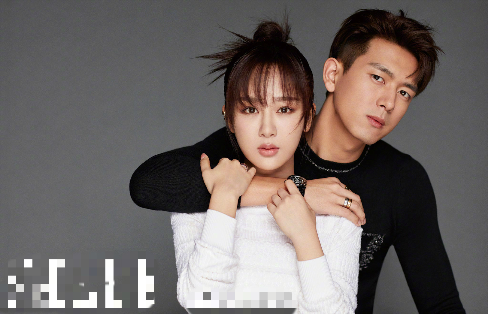 原创童颜夫妇再合体秀恩爱李现杨紫拍摄杂志大片cp感十足