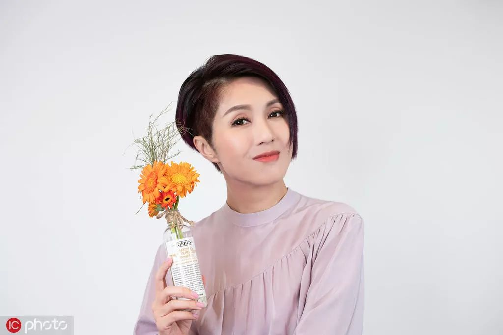 杨千嬅否认是港独拥护基本法爱国爱港