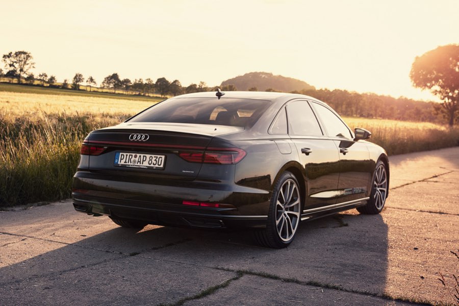 运动的造型 奥迪a8海外实车