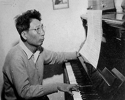 雷振邦的音乐作品具有鲜明的民族特点.