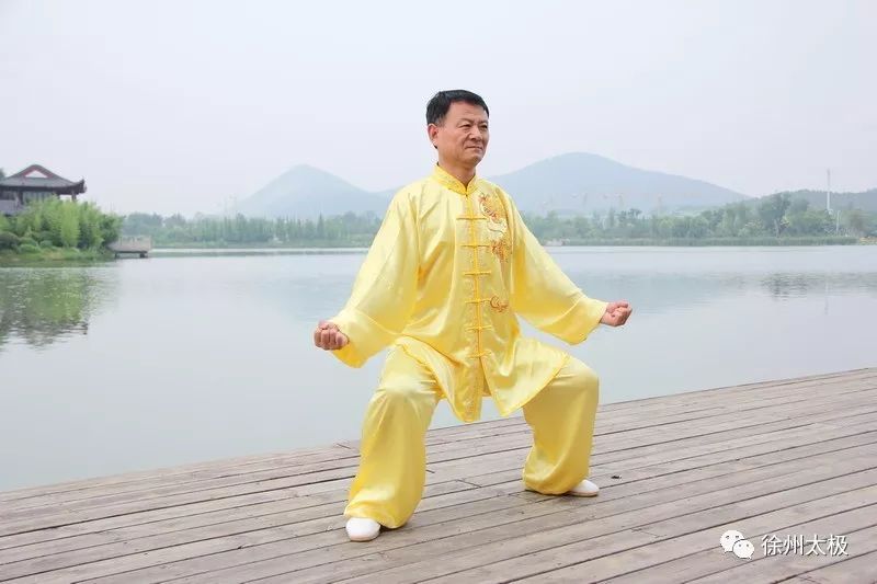 怎样做到裆走下弧