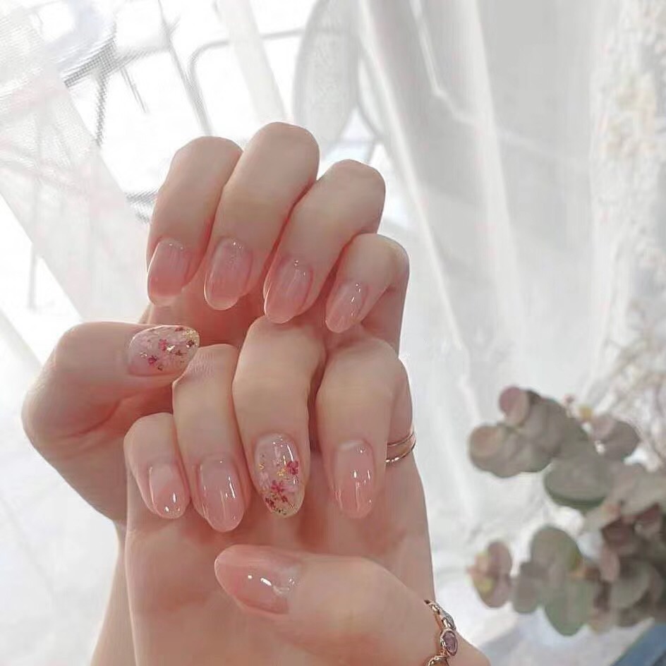 快来领取这个夏天超仙气的ins风日式美甲吧