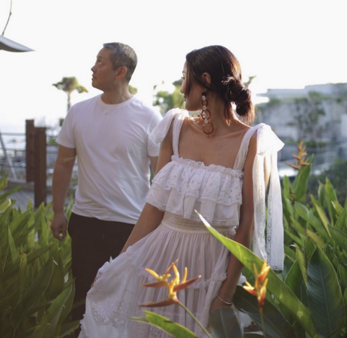 原创42岁的台湾第一名媛孙芸芸宛如少女和长7岁的老公同框好似父女