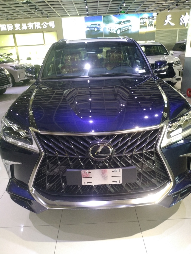 平行进口车2019款雷克萨斯570中东限量版宝石蓝多少钱