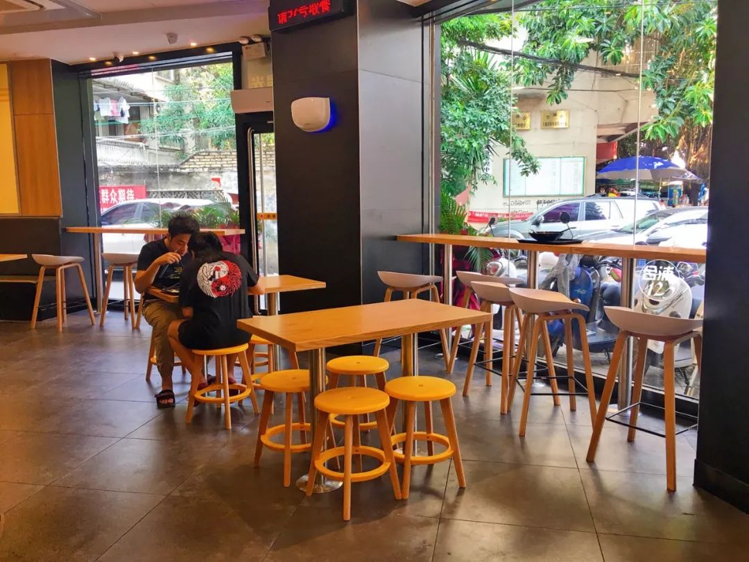 重磅三品王原汤牛肉粉合浦店开业了记得把汤喝光