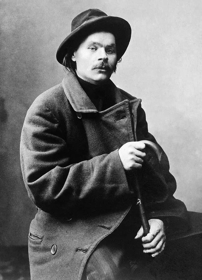 在艰苦的日子里要坚强,在幸福的日子里要谨慎_高尔基