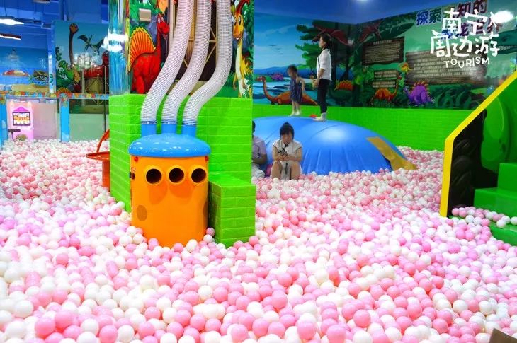 南宁这家乐园特价只要19.9元!碰碰车,蹦床,海洋球,赛马