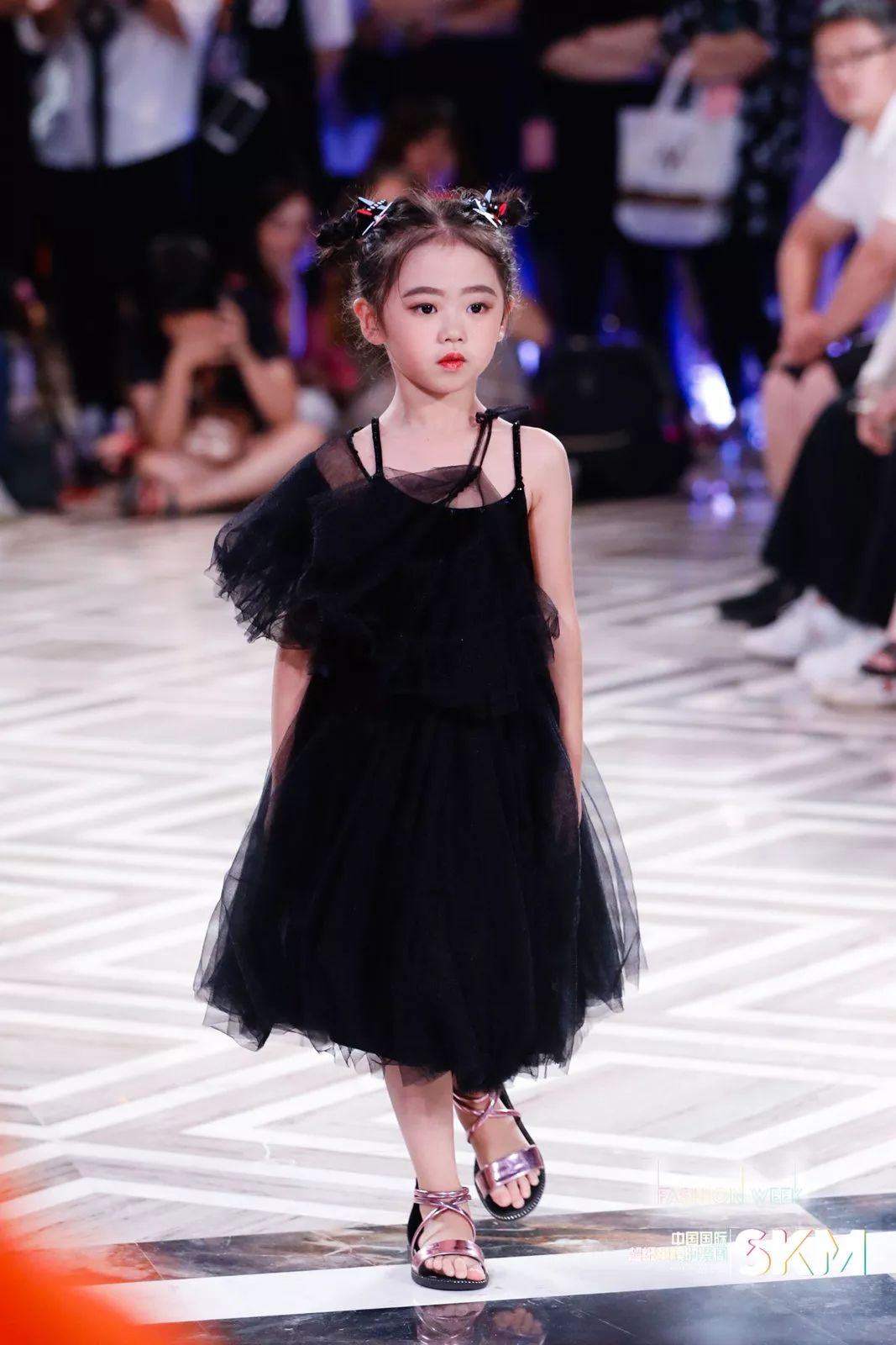 孙海涛2019中国国际超级童模时装周品牌发布